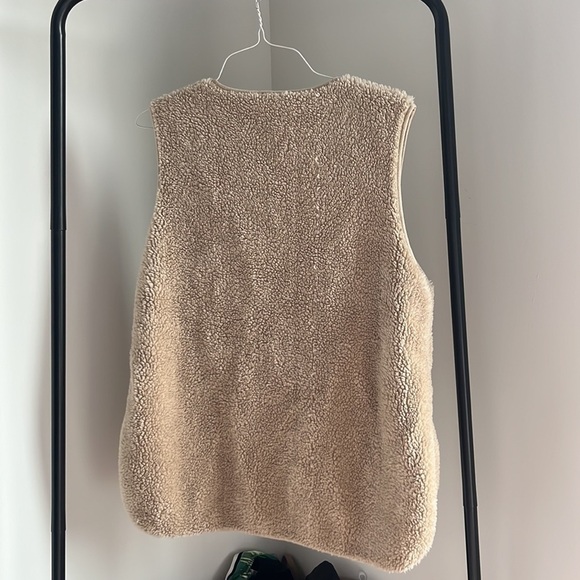 Easel Mauve Faux Fur Front Pockets Front Pockets Oversized Loose Fit Teddy Vest - Picture 5 of 9